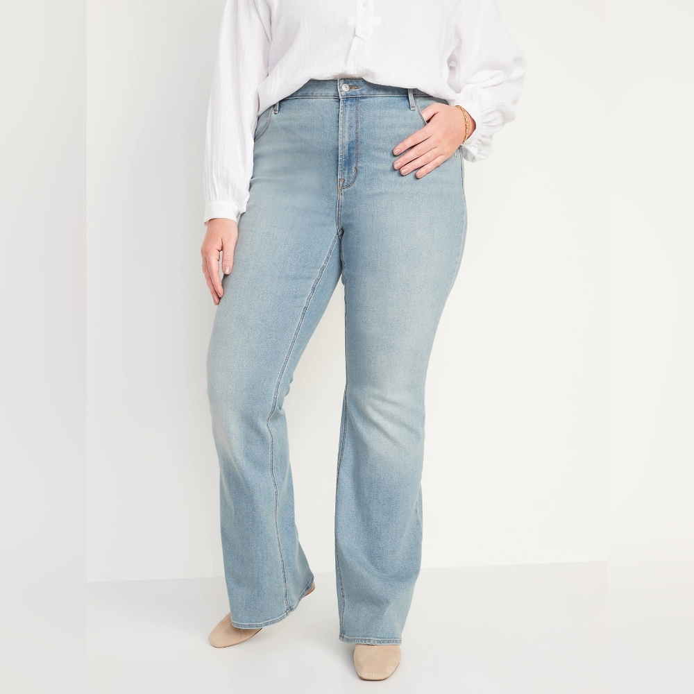 NWT High-Waisted Wow Flare Jeans for Women